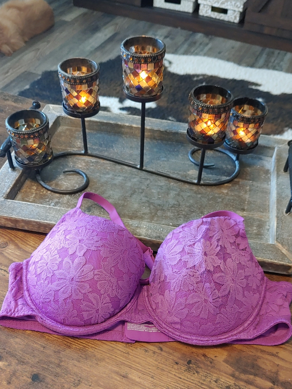 Like New 40C No Boundaries Sexy Fuchsia floral Lace Padded Push Up Bra